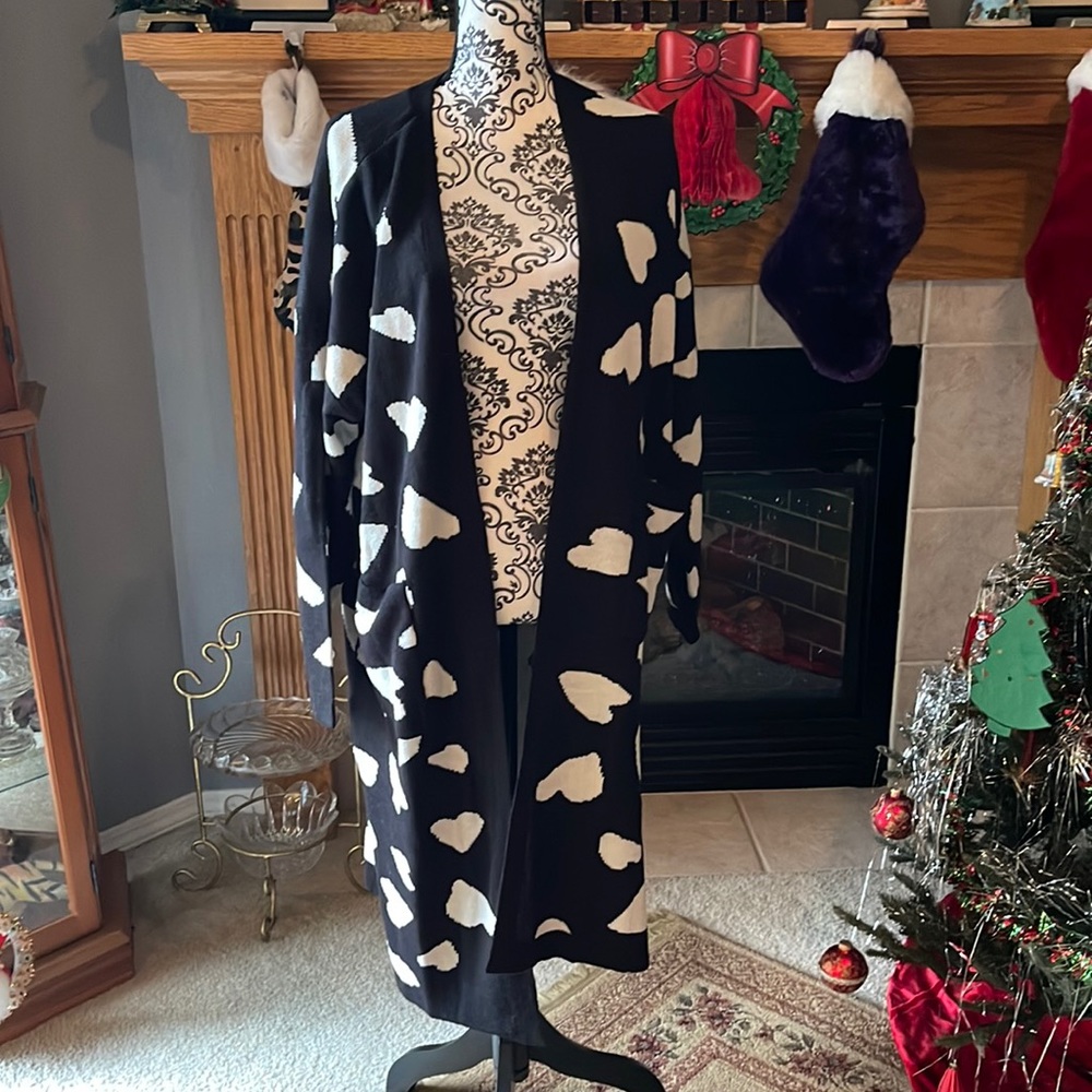 NWOT G by Giuliano Heart Knit Cardigan